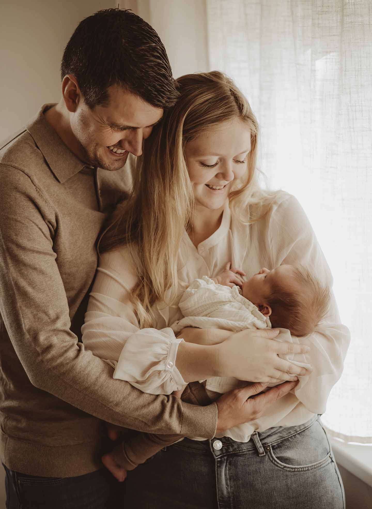 Newbornshoot eerste weken – JL Fotografie Zeeland