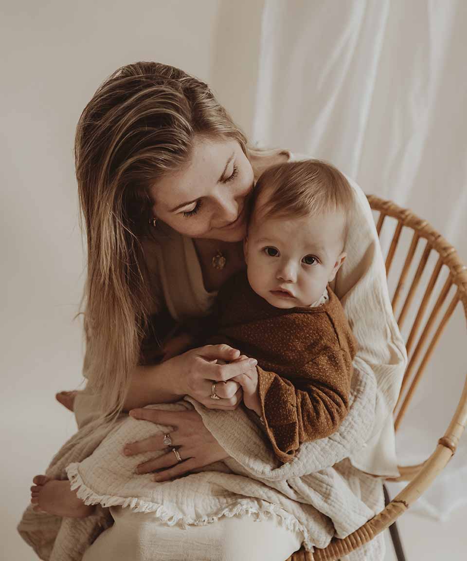 motherhood shoot