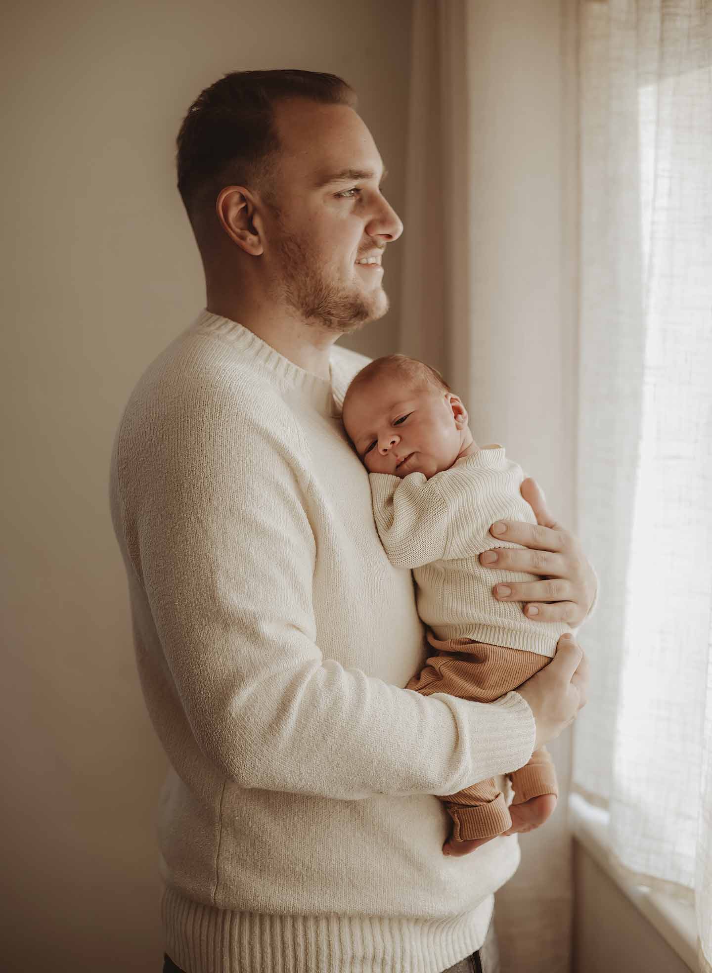 newborn lifestyle fotograaf newbornshoot terneuzen zeeland belgie