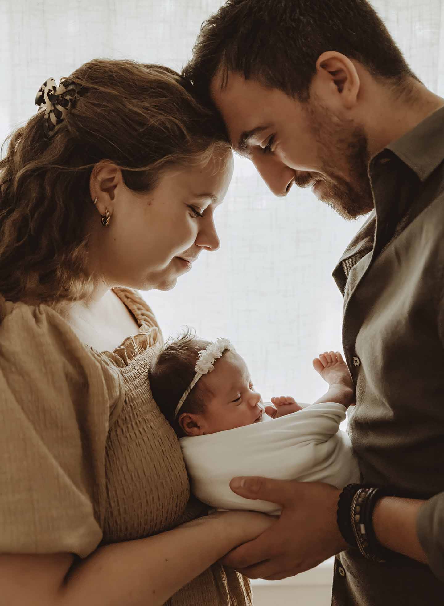 newborn geposeerd fotograaf newbornshoot terneuzen zeeland belgie