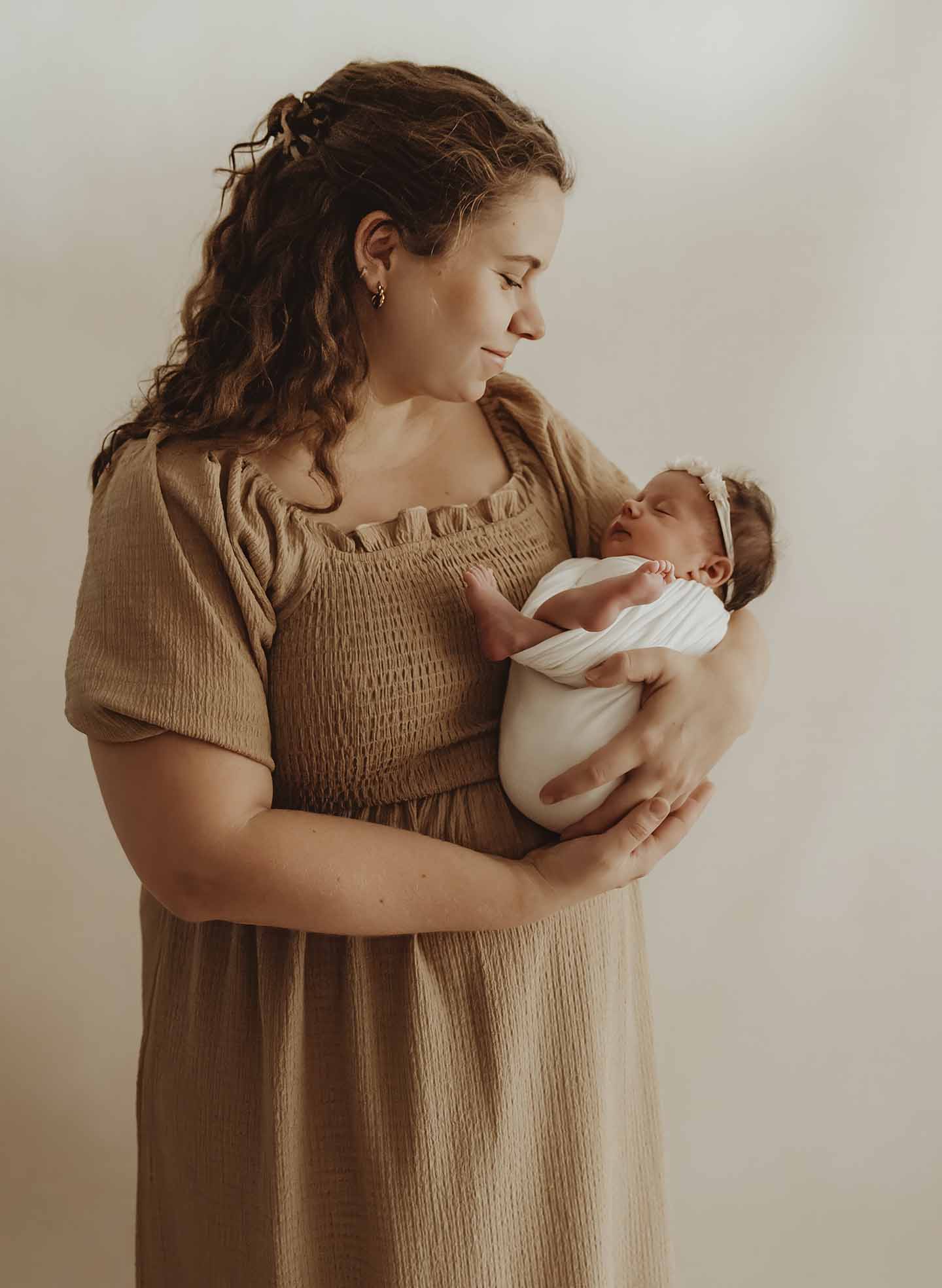 newborn geposeerd fotograaf newbornshoot terneuzen zeeland belgie