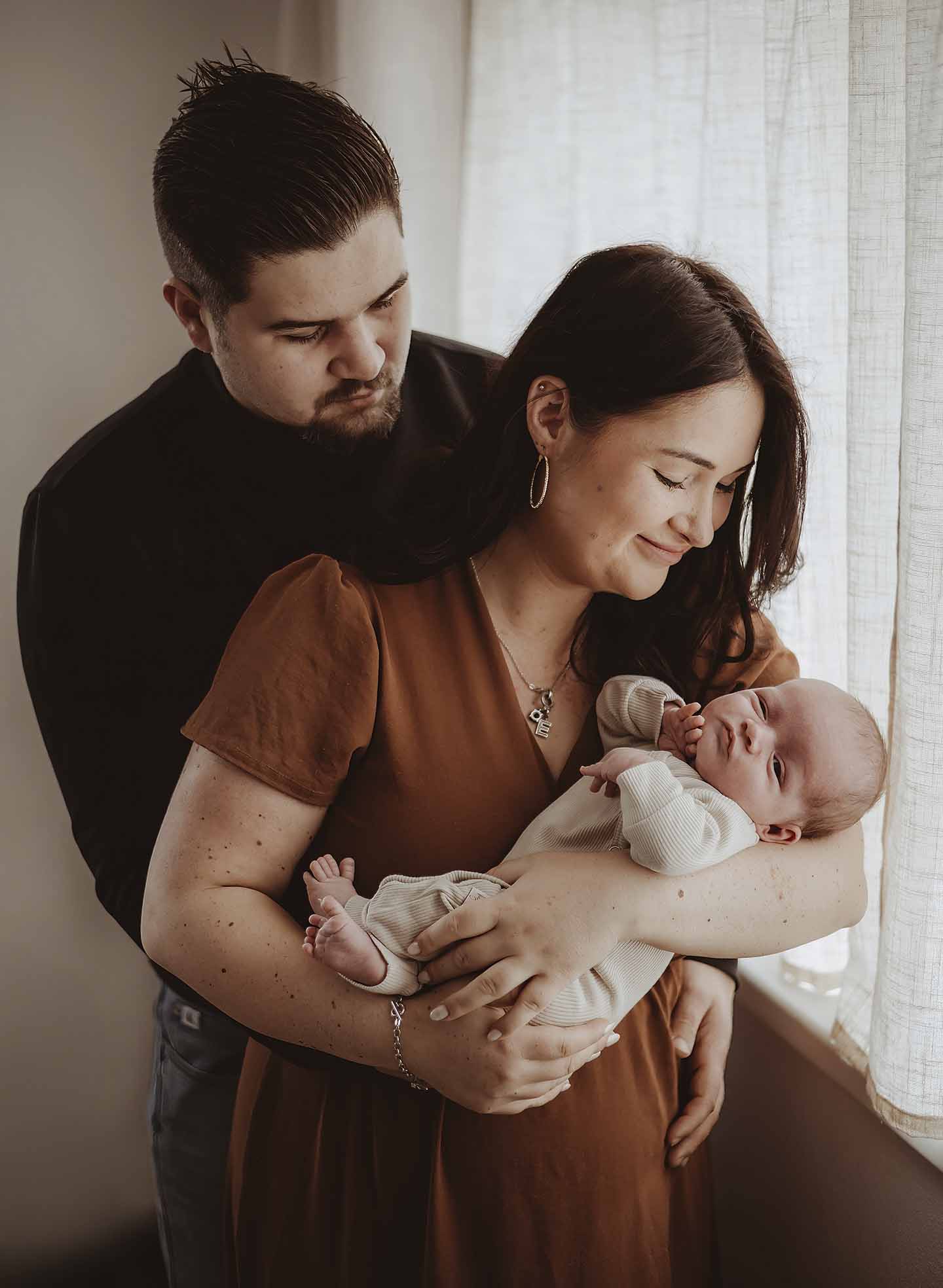 newborn lifestyle fotograaf newbornshoot terneuzen zeeland belgie