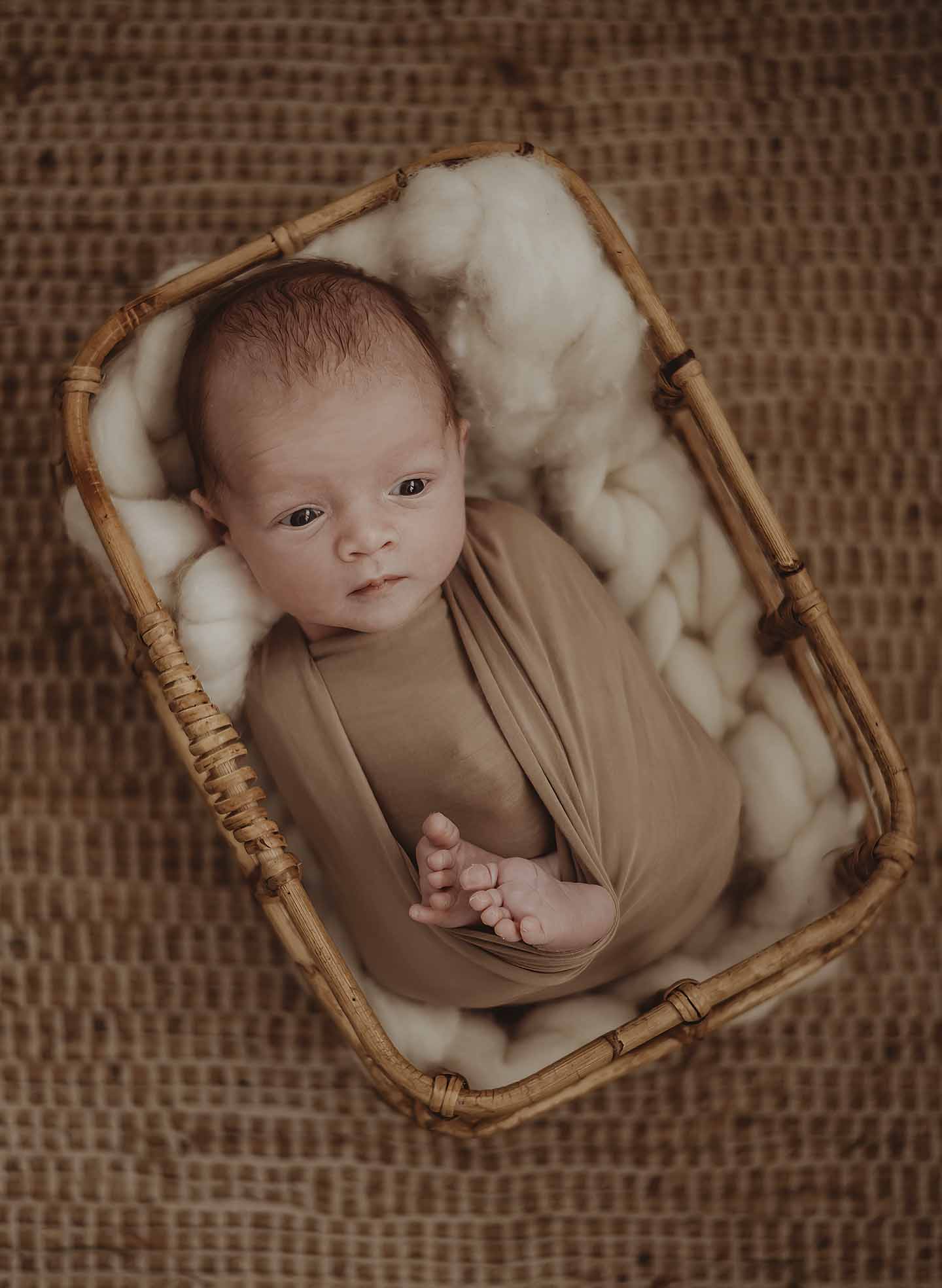 newborn lifestyle fotograaf newbornshoot terneuzen zeeland belgie