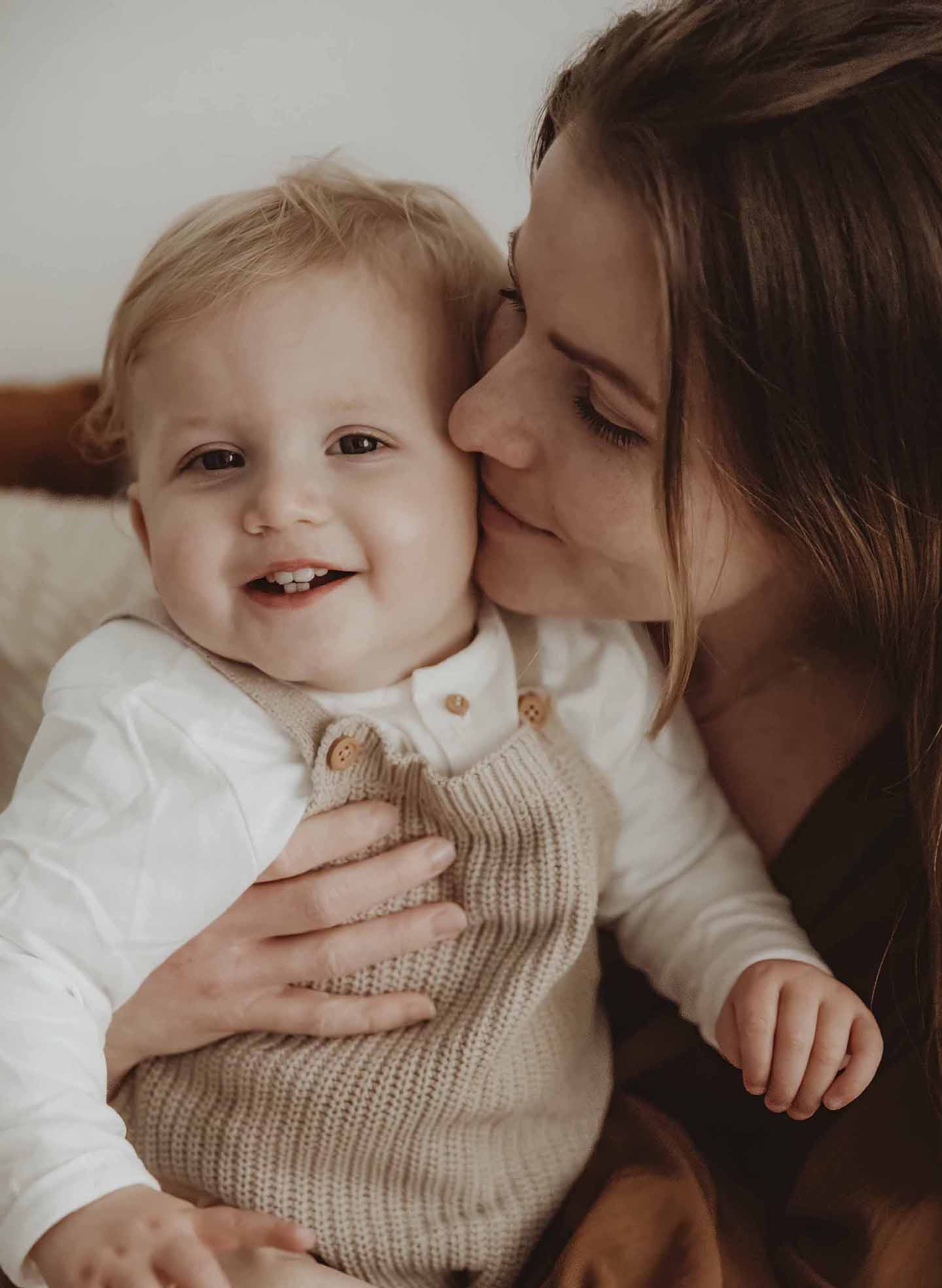 motherhood motherhoodshoot terneuzen motherhoodfotograaf moederschap zeeland belgie