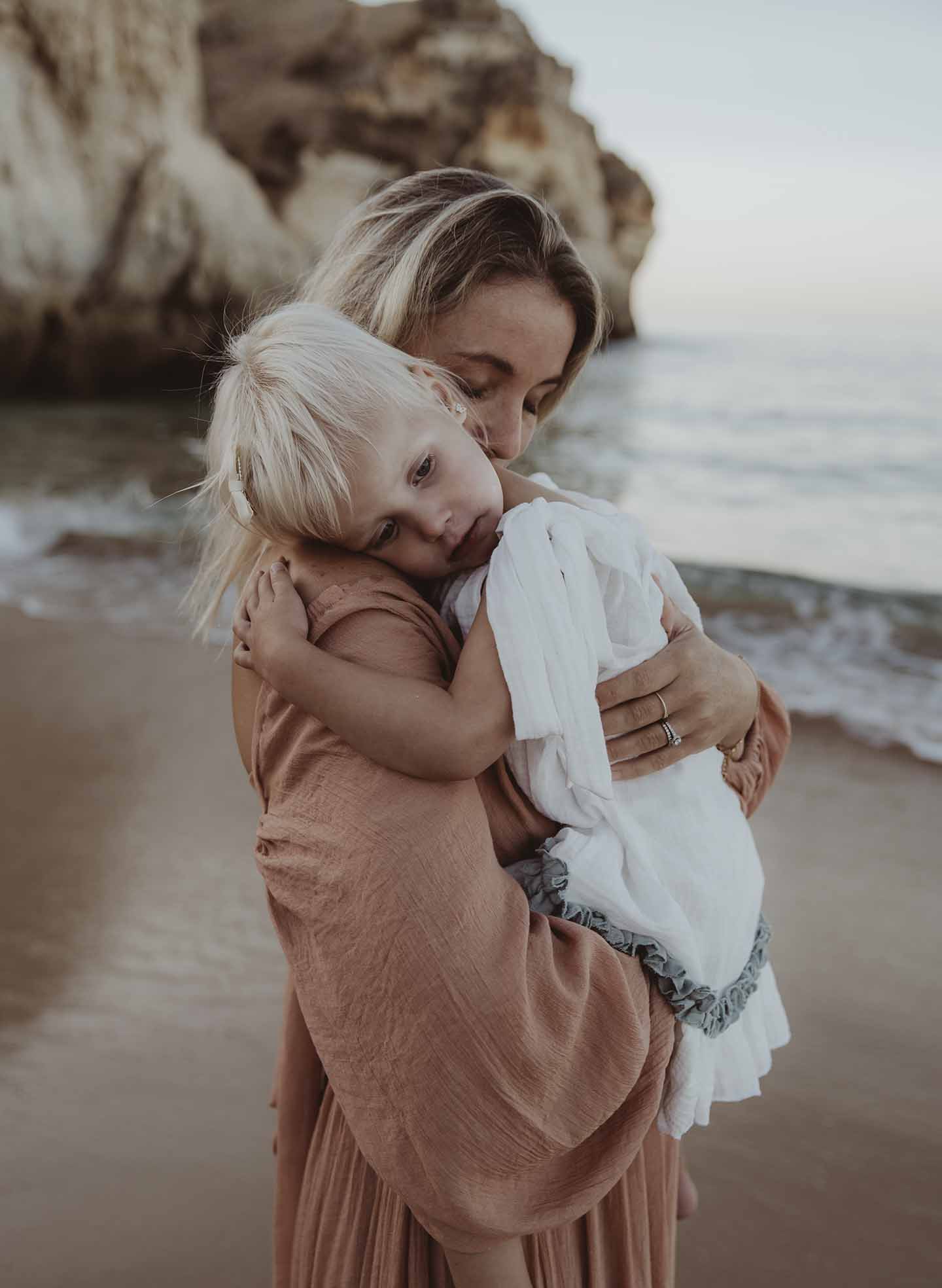 motherhood motherhoodshoot terneuzen motherhoodfotograaf moederschap zeeland belgie