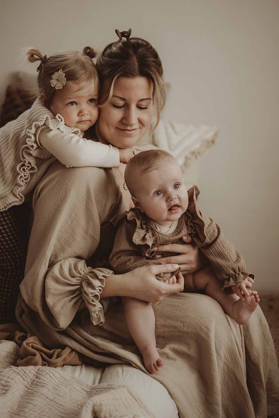 motherhood motherhoodshoot motherhoodfotograaf moederschap zeeland belgie