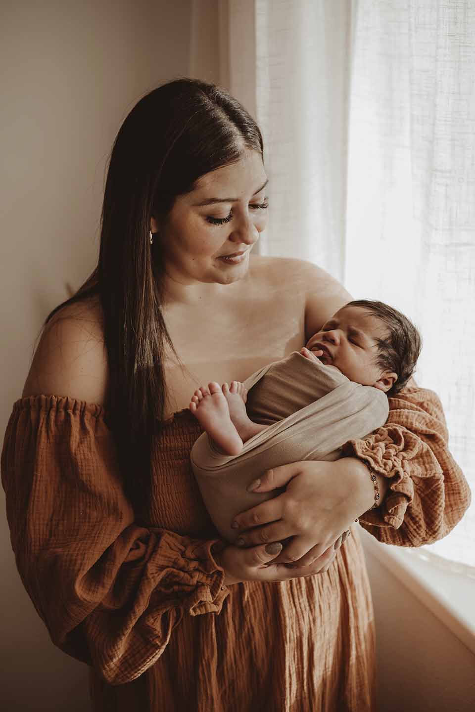 newborn geposeerd fotograaf newbornshoot terneuzen zeeland belgie