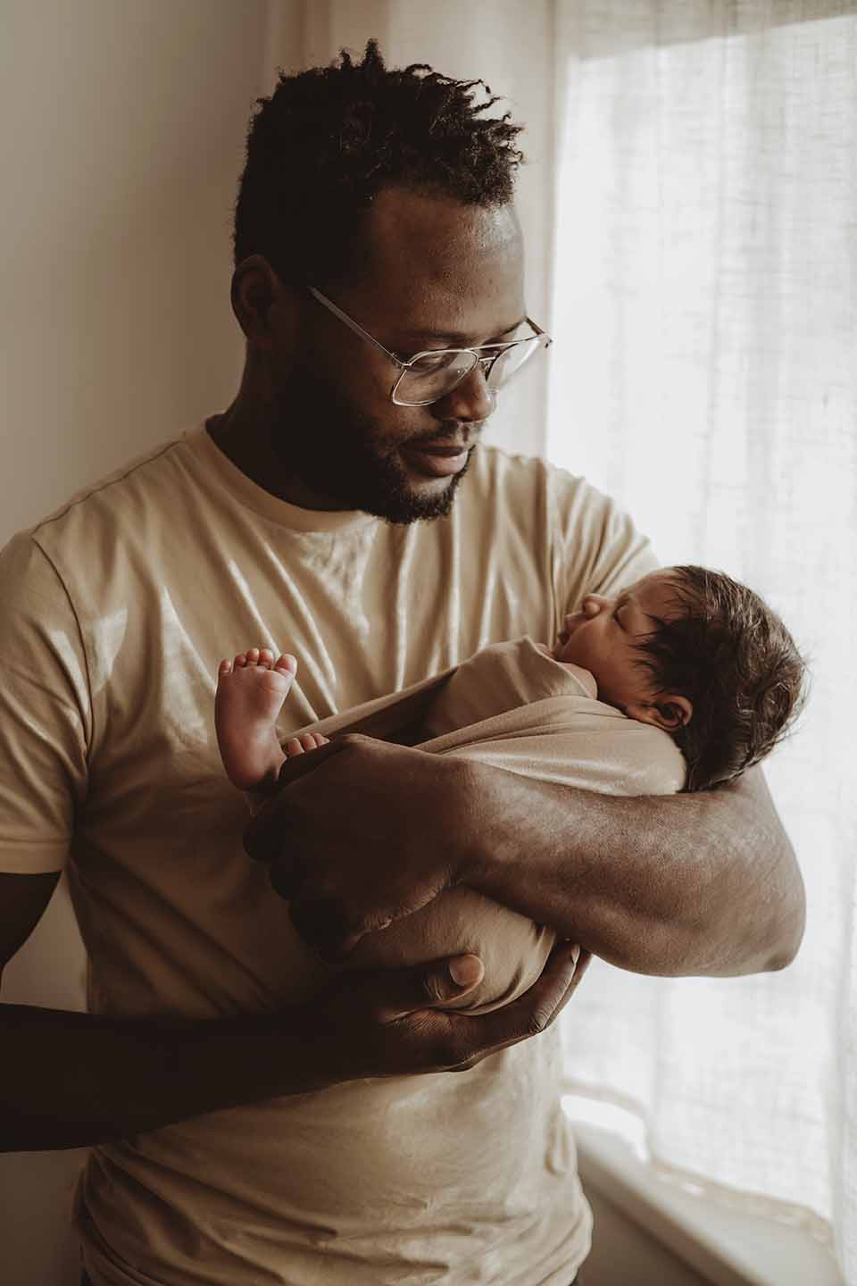 newborn geposeerd fotograaf newbornshoot terneuzen zeeland belgie