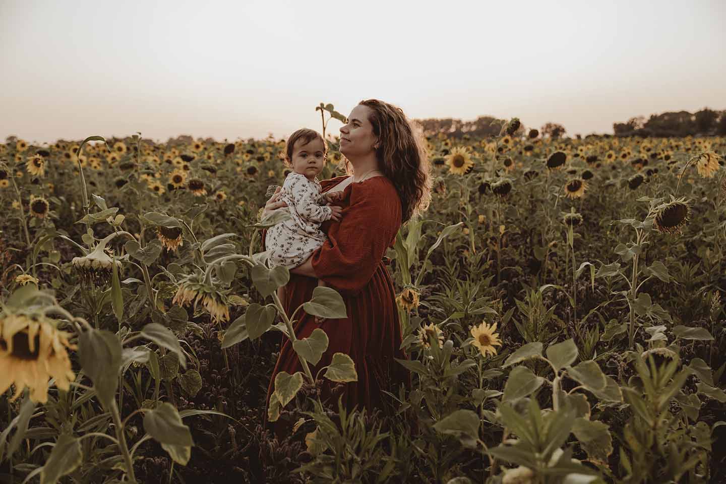 zwangerschap zwangerschapsshoot terneuzen zwangerschapsfotograaf terneuzen zeeland zeeuws-vlaanderen